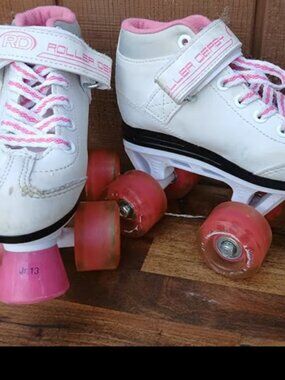 youth roller skates